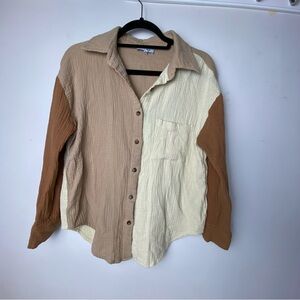 Two-Tone Beige and Cream button down. Size XS